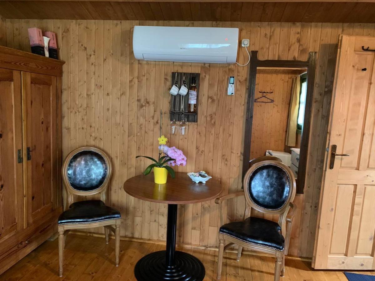 Hotel Eszter-Haz Kisapati Zewnętrze zdjęcie